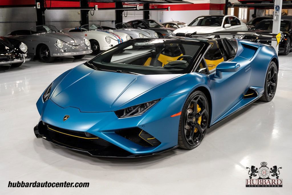 Used 2020 Lamborghini Huracan EVO image 12