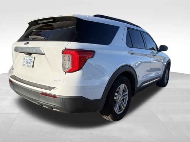 Used 2020 Ford Explorer XLT image 7