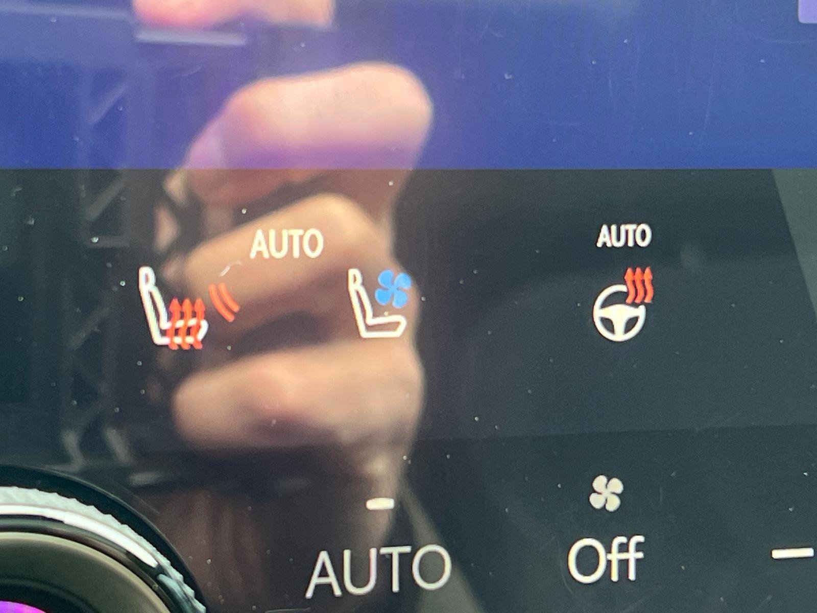 Certified 2023 Lexus RZ 450e Premium w/ Accessory Package (Z1) image 32