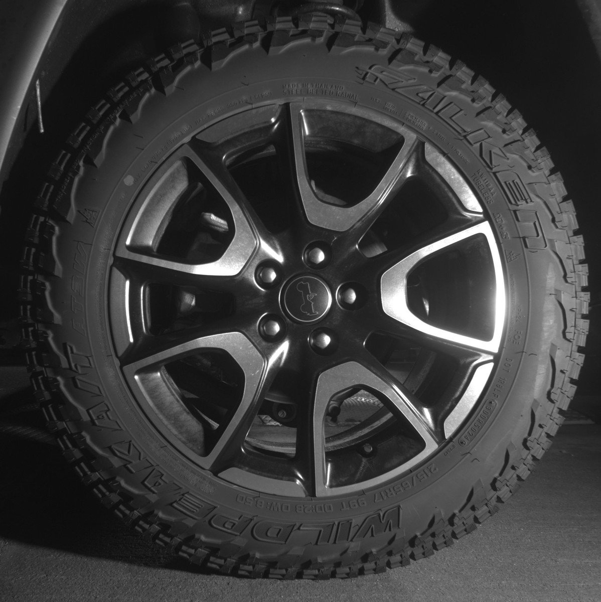 Used 2025 Jeep Compass Trailhawk image 14