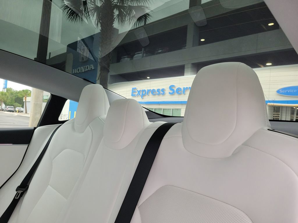 Used 2025 Tesla Model 3 RWD image 14