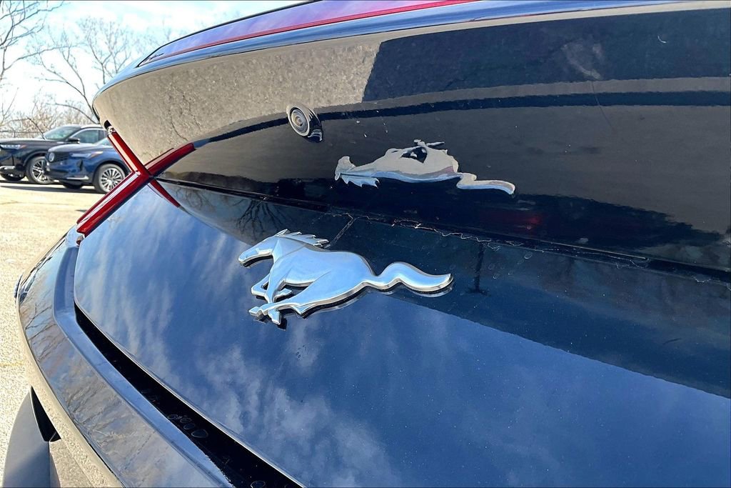 Used 2024 Ford Mustang Convertible image 43