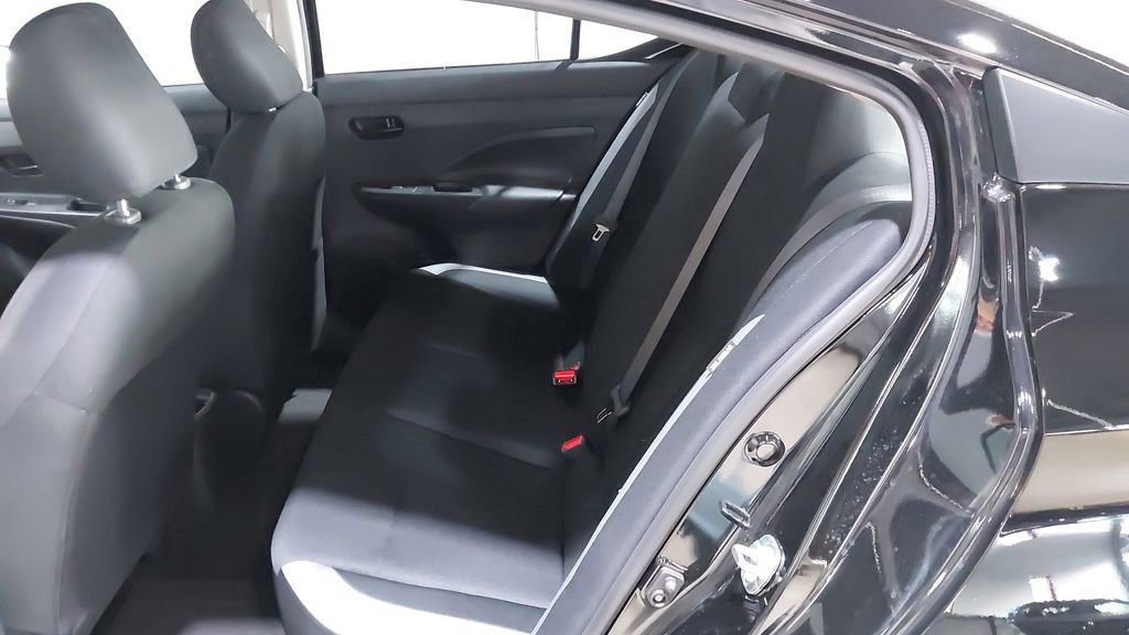 Used 2025 Nissan Versa S w/ Trunk Package image 21