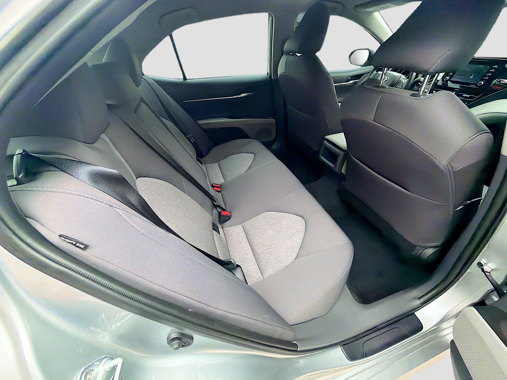 Used 2024 Toyota Camry LE FWD image 27