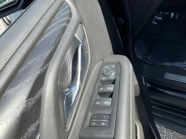 Used 2021 GMC Yukon XL Denali AWD/4WD image 8