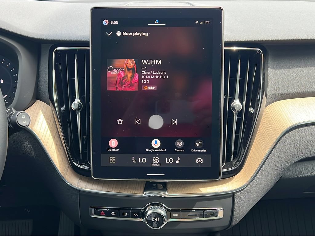 New 2026 Volvo XC60 B5 Plus AWD/4WD image 13