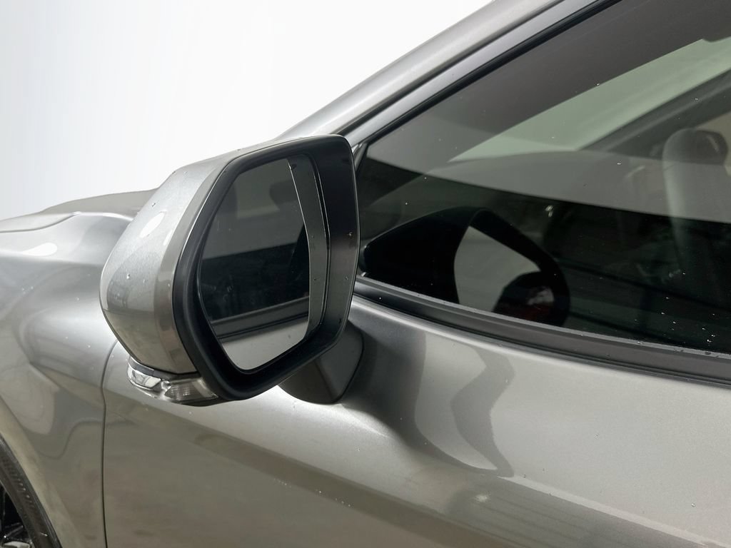 Used 2025 Toyota Camry SE FWD image 35
