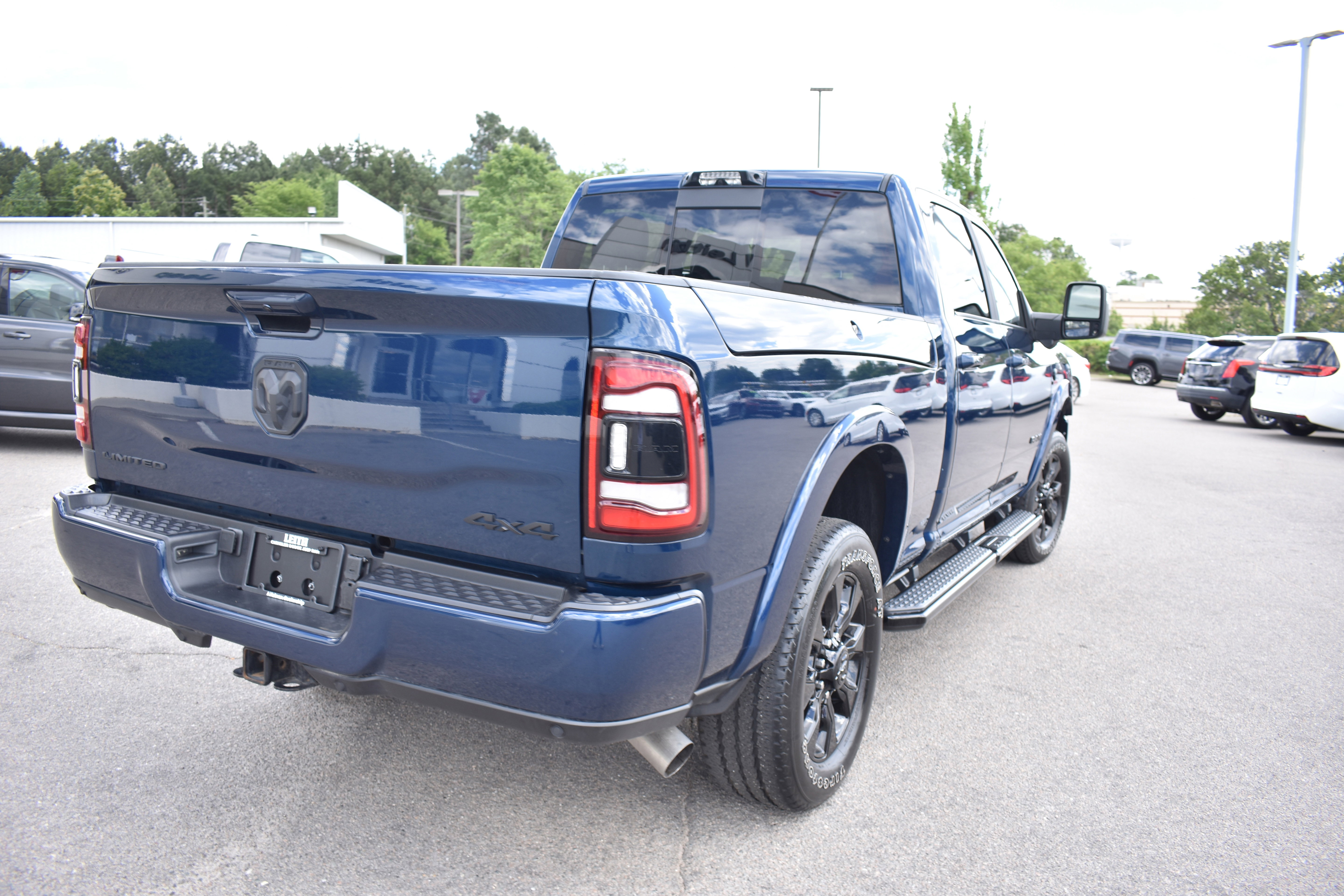 Used 2024 RAM 2500 Limited AWD/4WD image 9