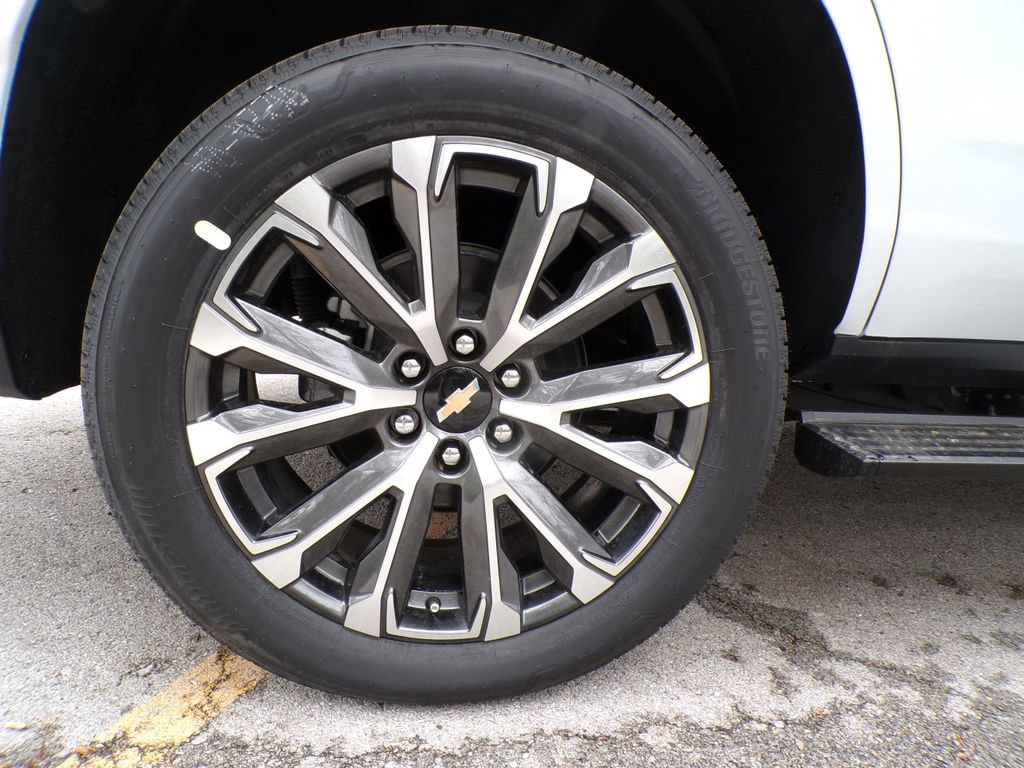 New 2026 Chevrolet Tahoe High Country AWD/4WD image 21