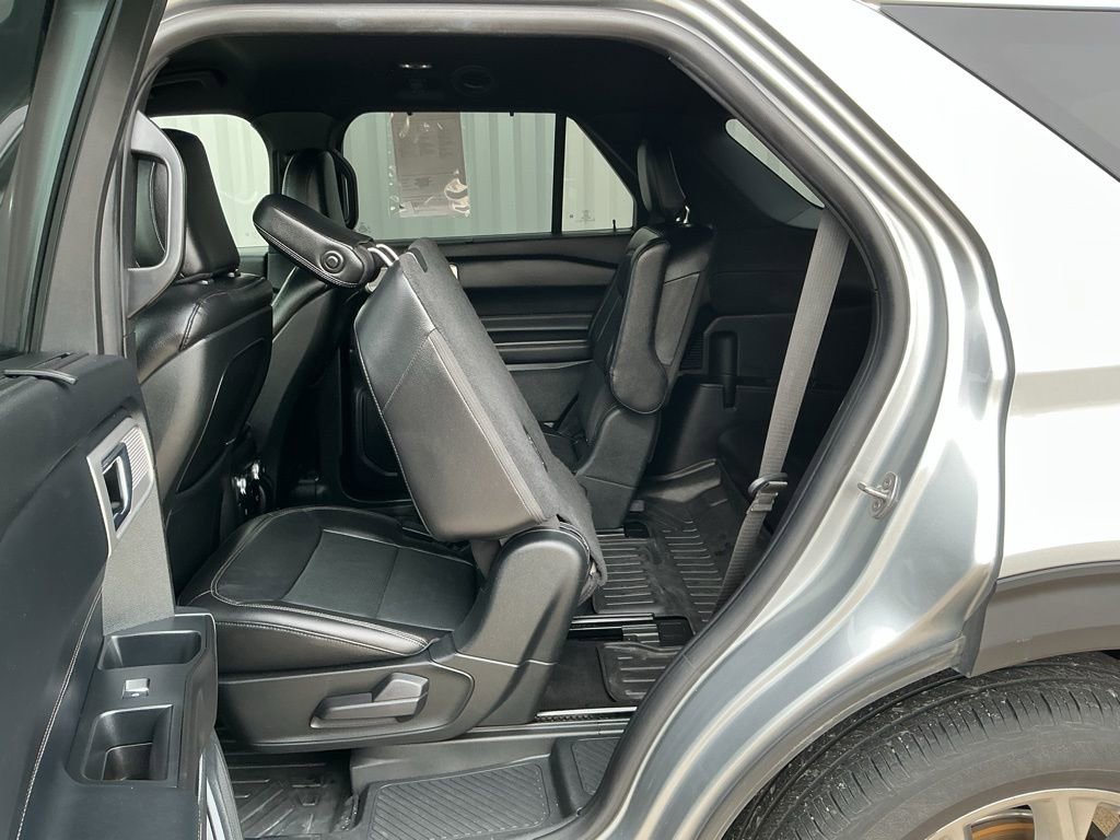 Used 2020 Ford Explorer Limited image 21
