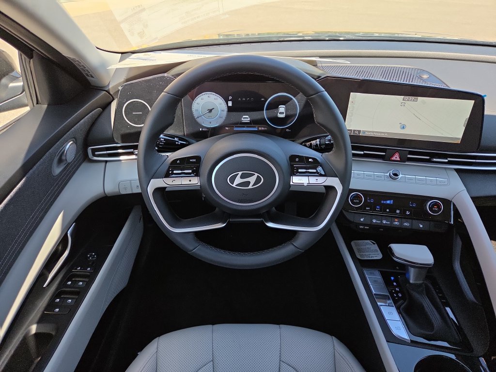 New 2026 Hyundai Elantra Limited FWD image 14