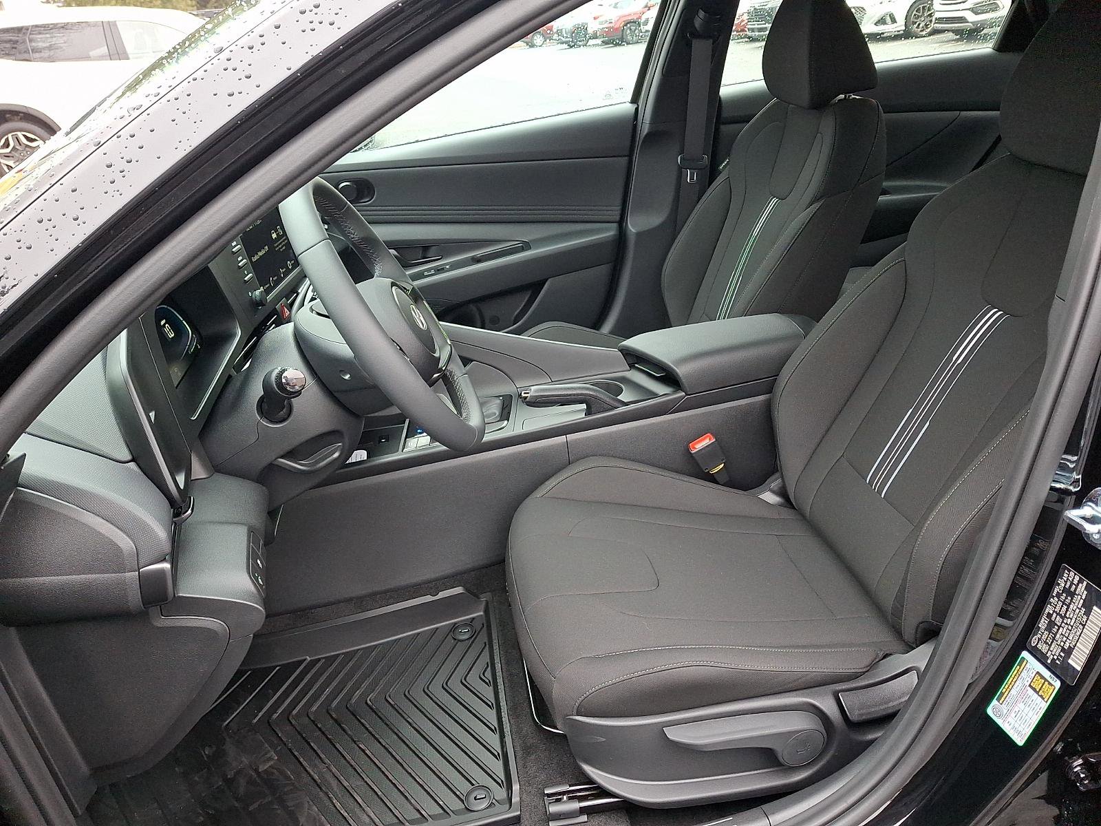 New 2026 Hyundai Elantra Sport image 9