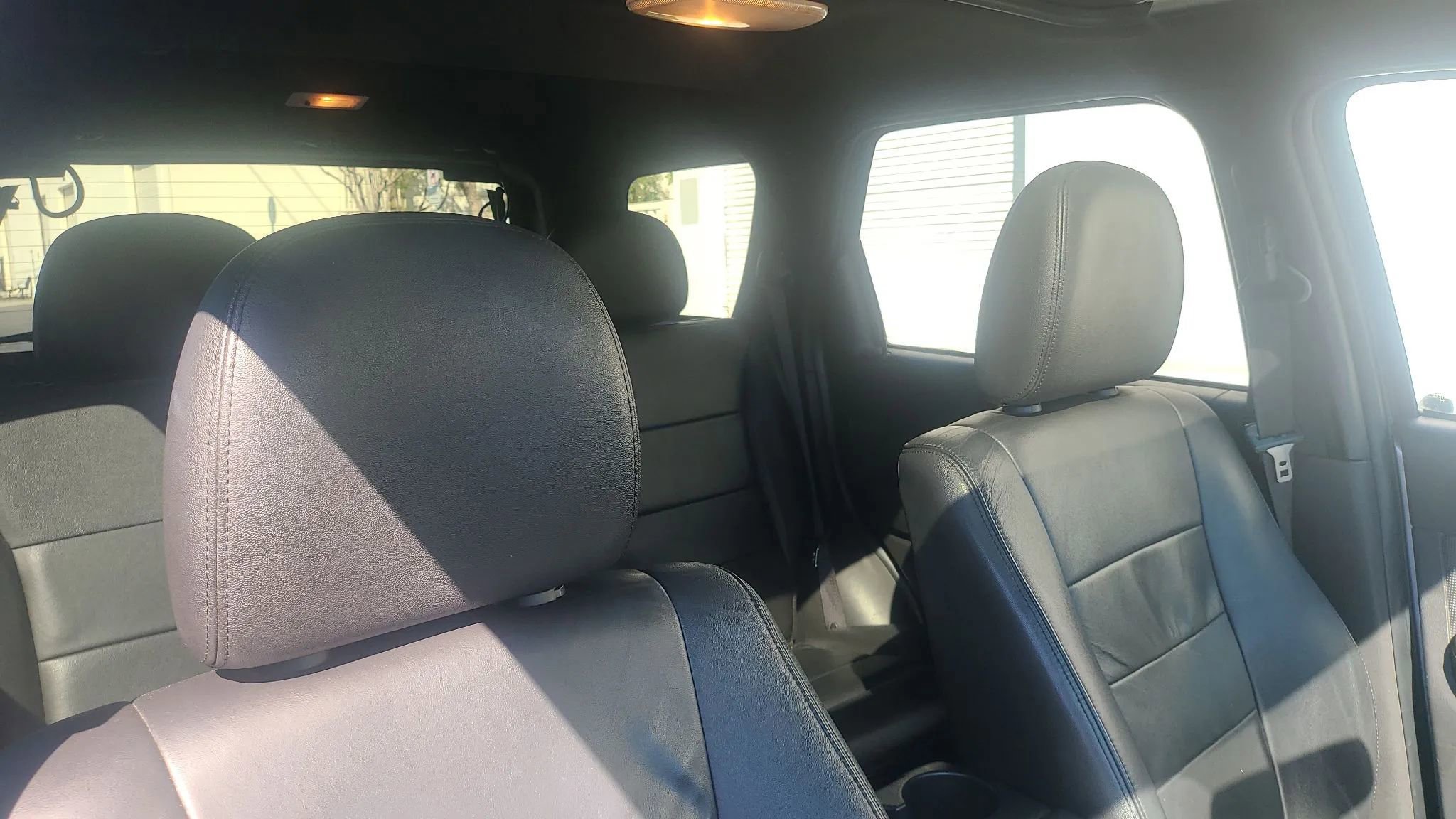 Used 2011 Ford Escape Limited w/ 301A Rapid Spec Order Code FWD image 31