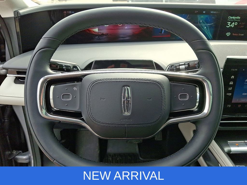 Used 2025 Lincoln Nautilus Reserve image 21