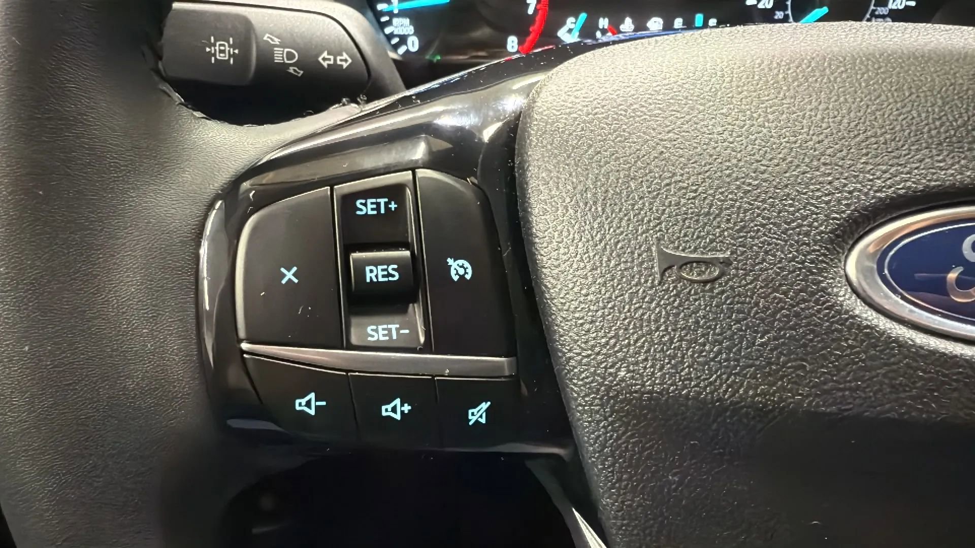 Used 2021 Ford Escape SE w/ Cold Weather Package AWD/4WD image 11