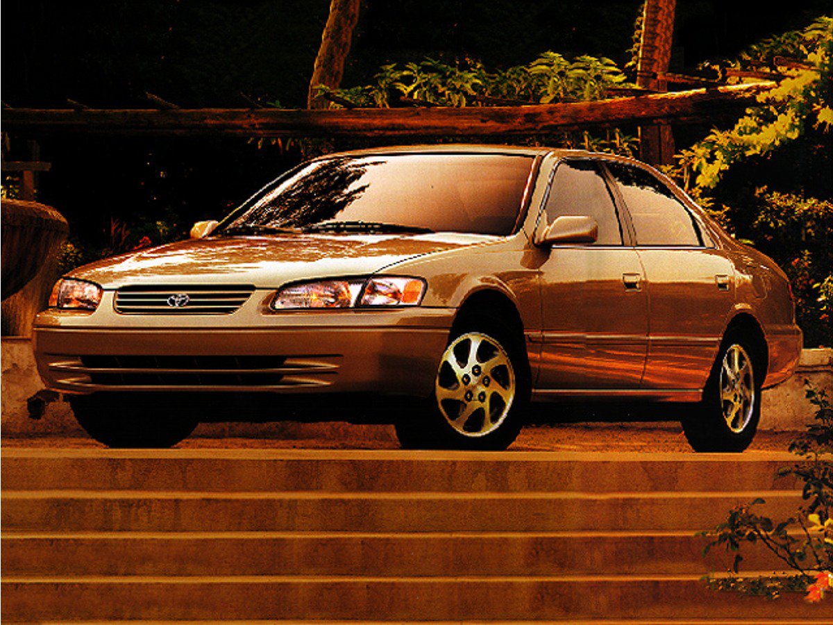 Used 1997 Toyota Camry XLE