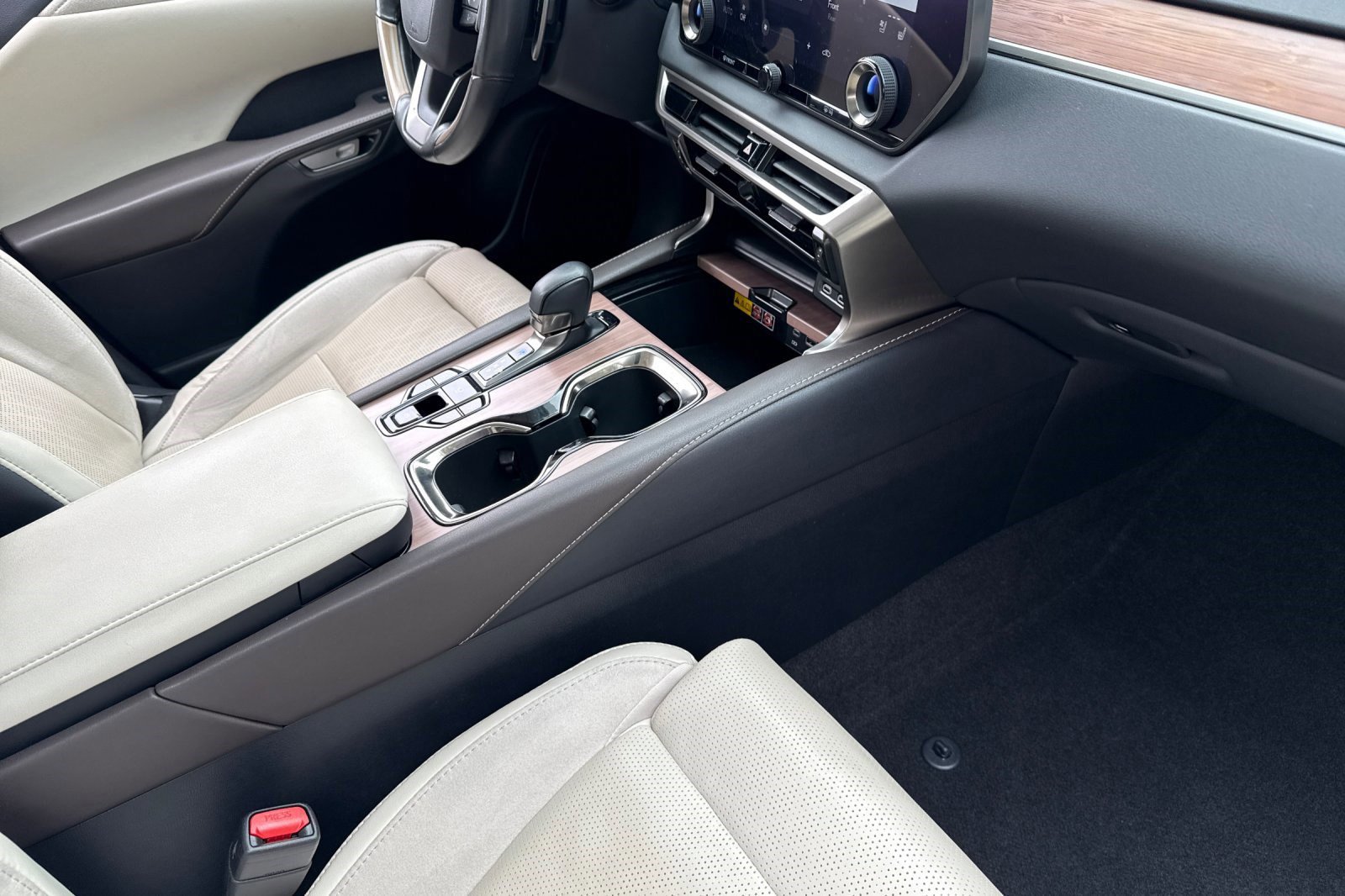 Used 2023 Lexus RX 350 AWD w/ Accessory Package (Z1) image 30