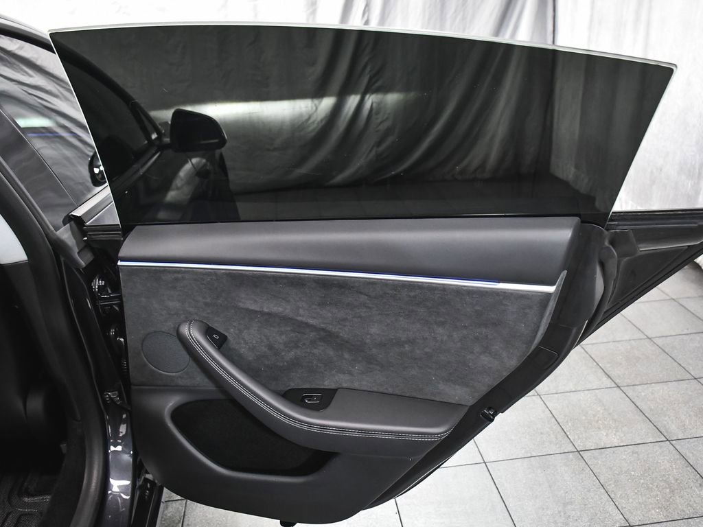 Used 2025 Tesla Model 3 Performance AWD/4WD image 15
