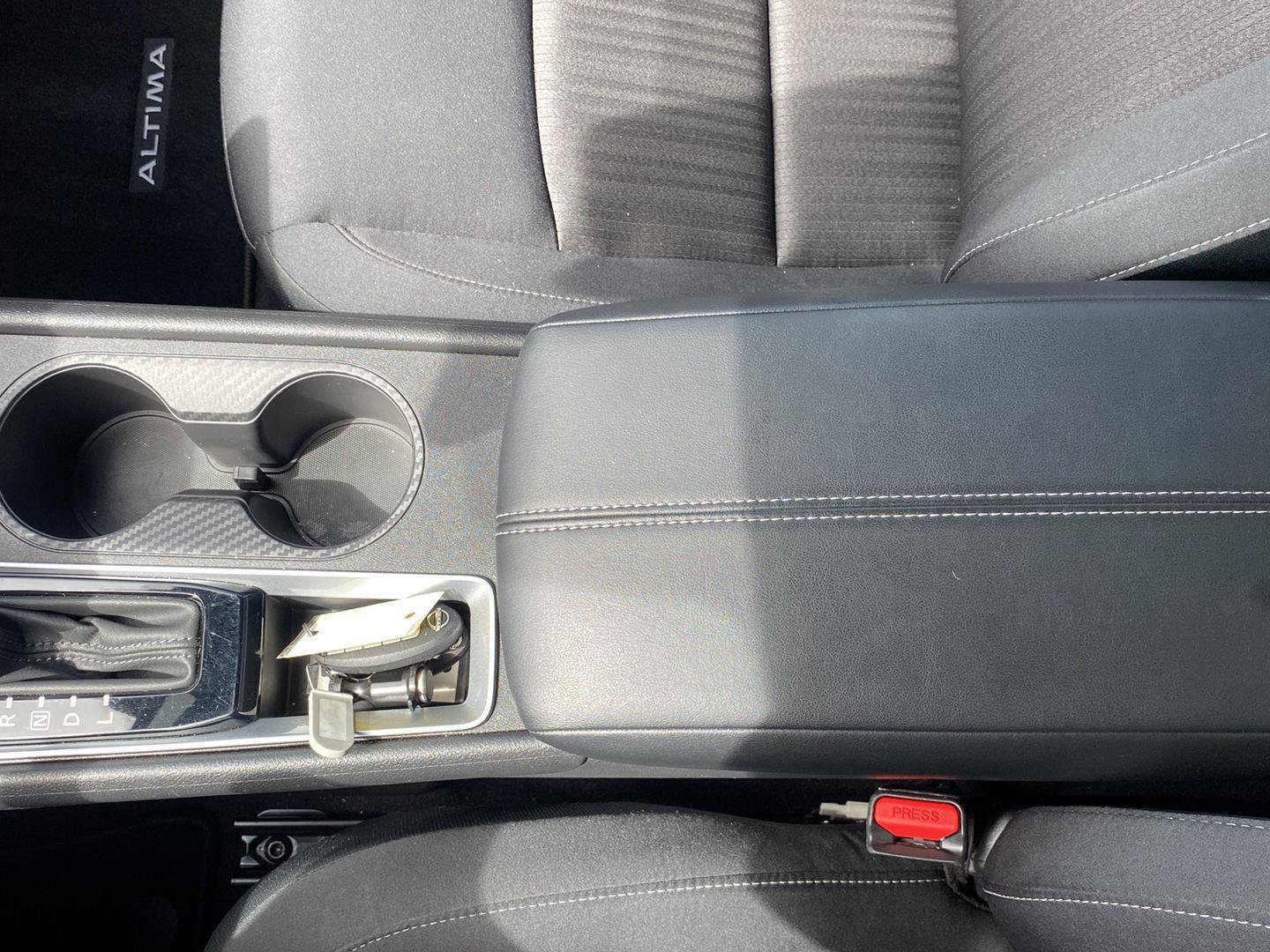 Used 2025 Nissan Altima 2.5 S FWD image 23