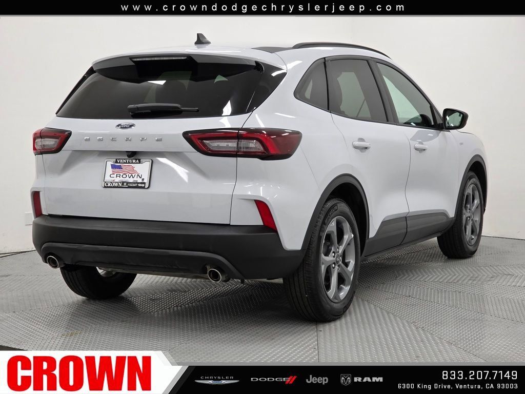Used 2025 Ford Escape ST-Line image 7
