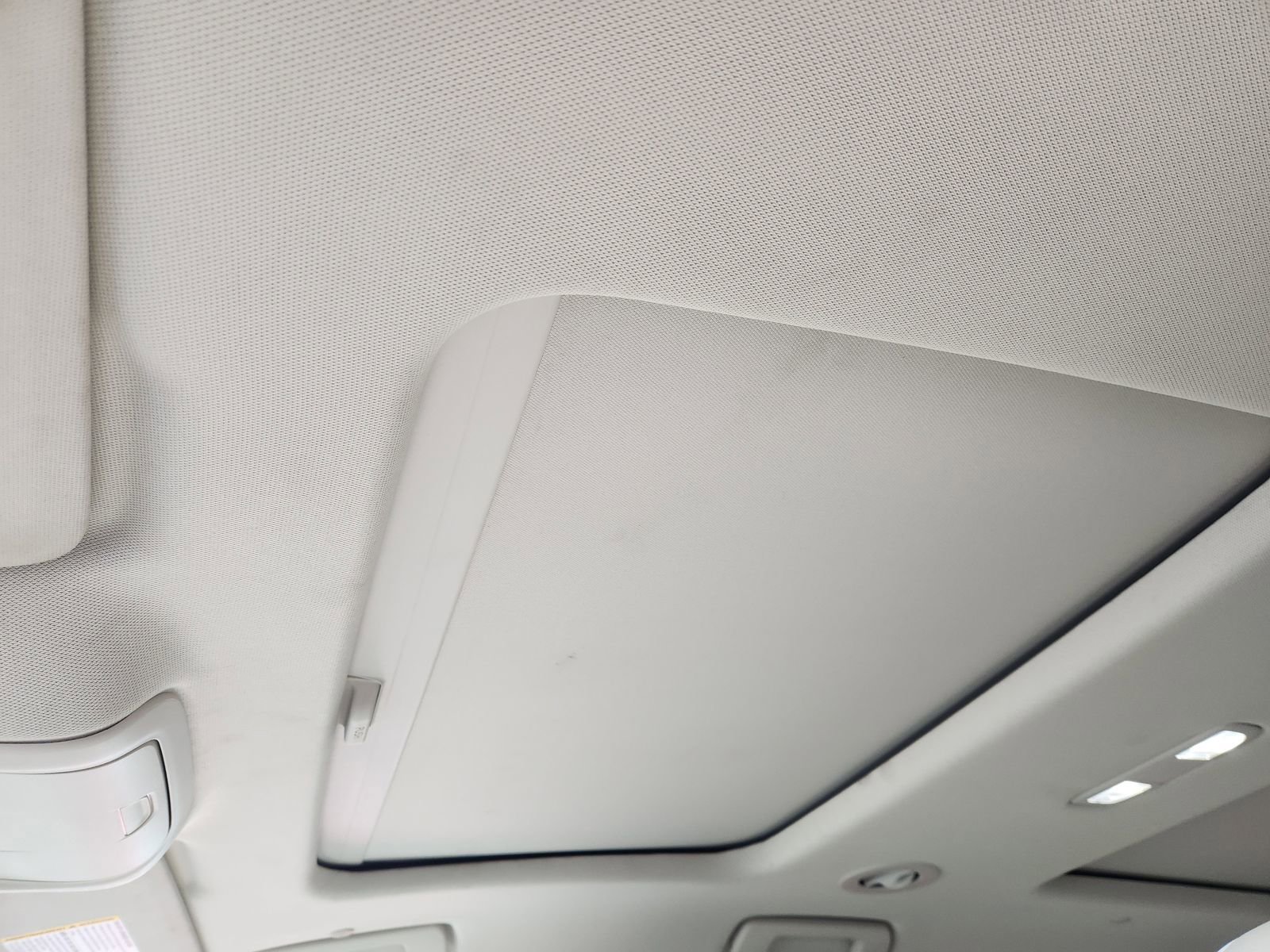 Certified 2024 Buick Enclave Avenir w/ Avenir Technology Package image 28