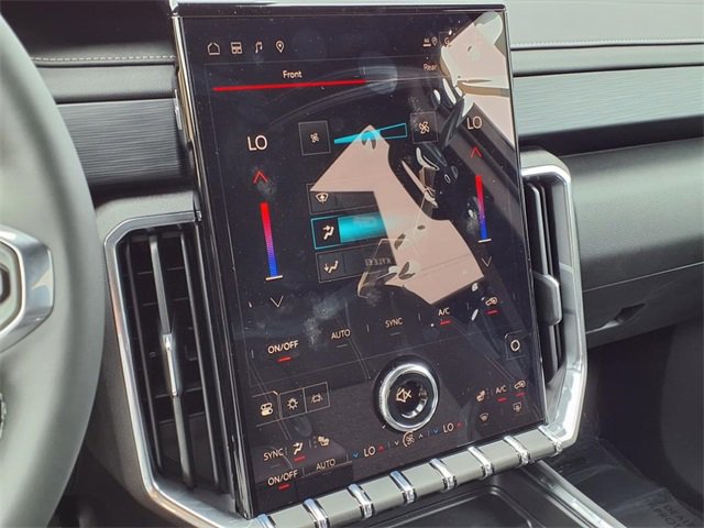 New 2026 GMC Acadia Elevation image 12