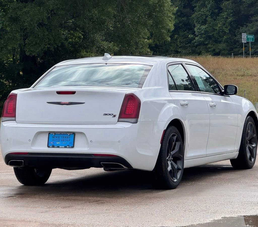 Used 2023 Chrysler 300 S RWD image 15