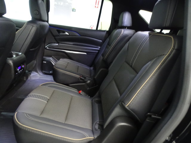 Certified 2026 Chevrolet Traverse High Country w/ LPO, Floor Liner Package AWD/4WD image 4