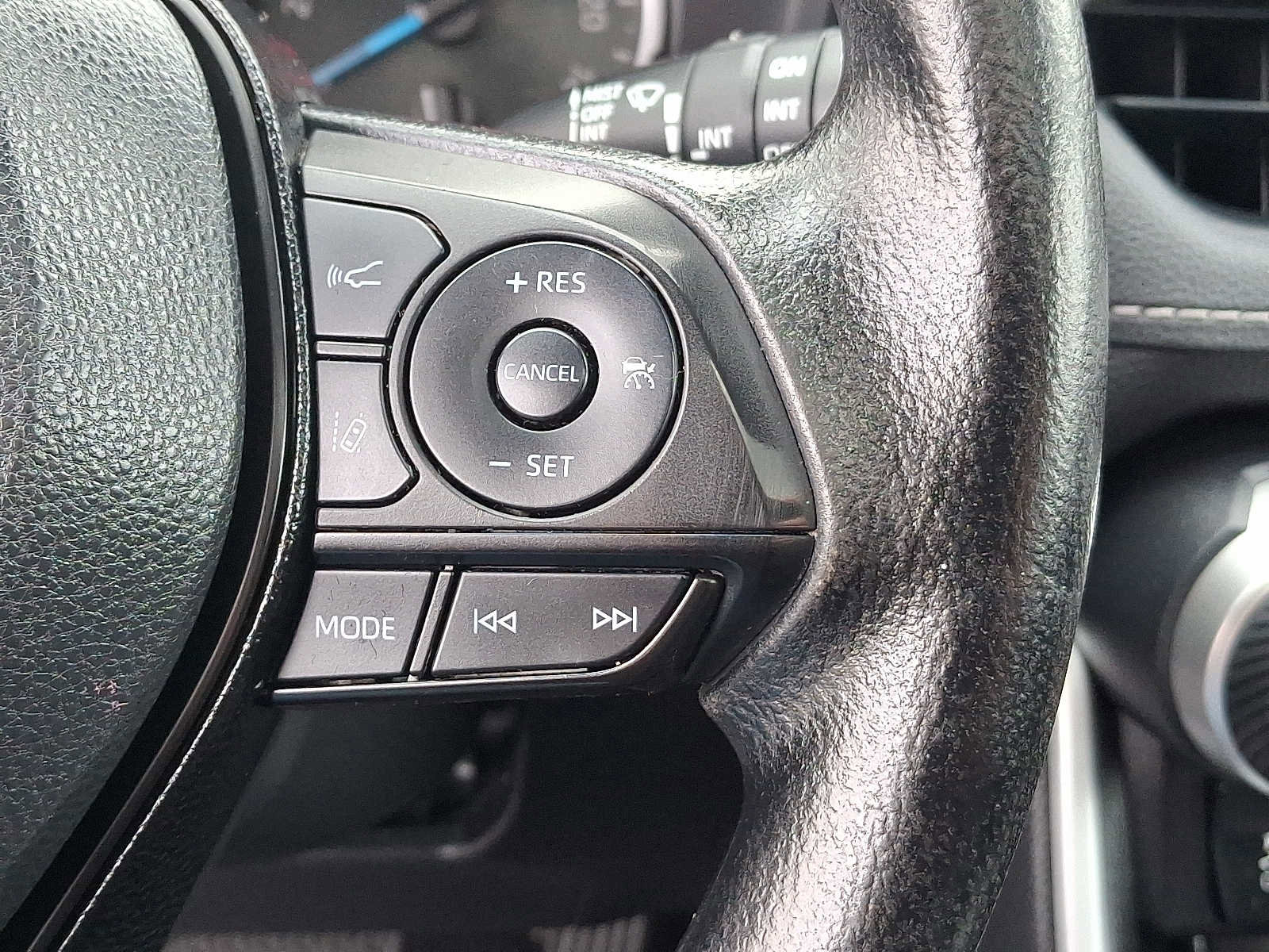 Certified 2021 Toyota RAV4 XLE w/ Convenience Package image 25