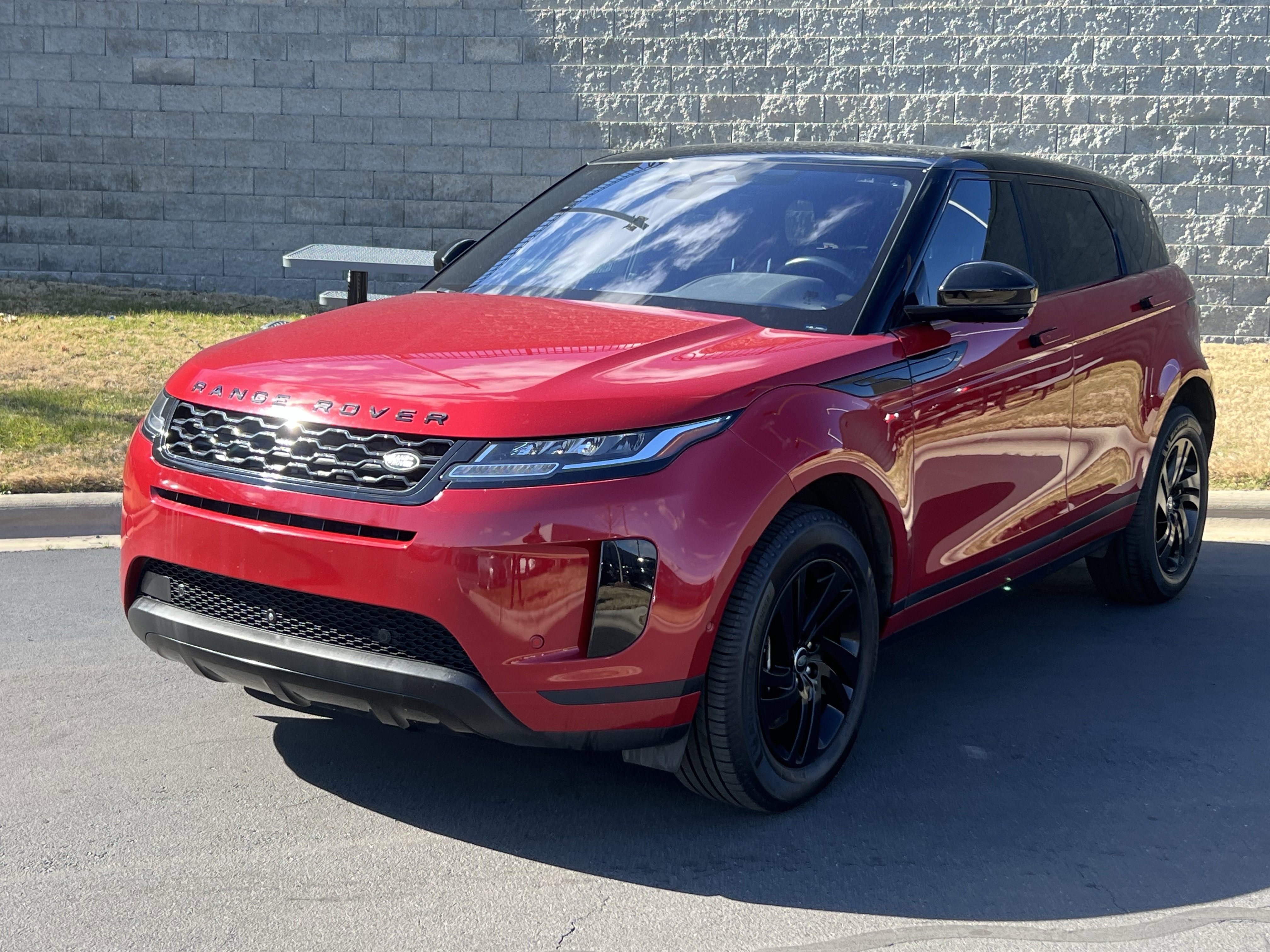 Used 2021 Land Rover Range Rover Evoque S image 2