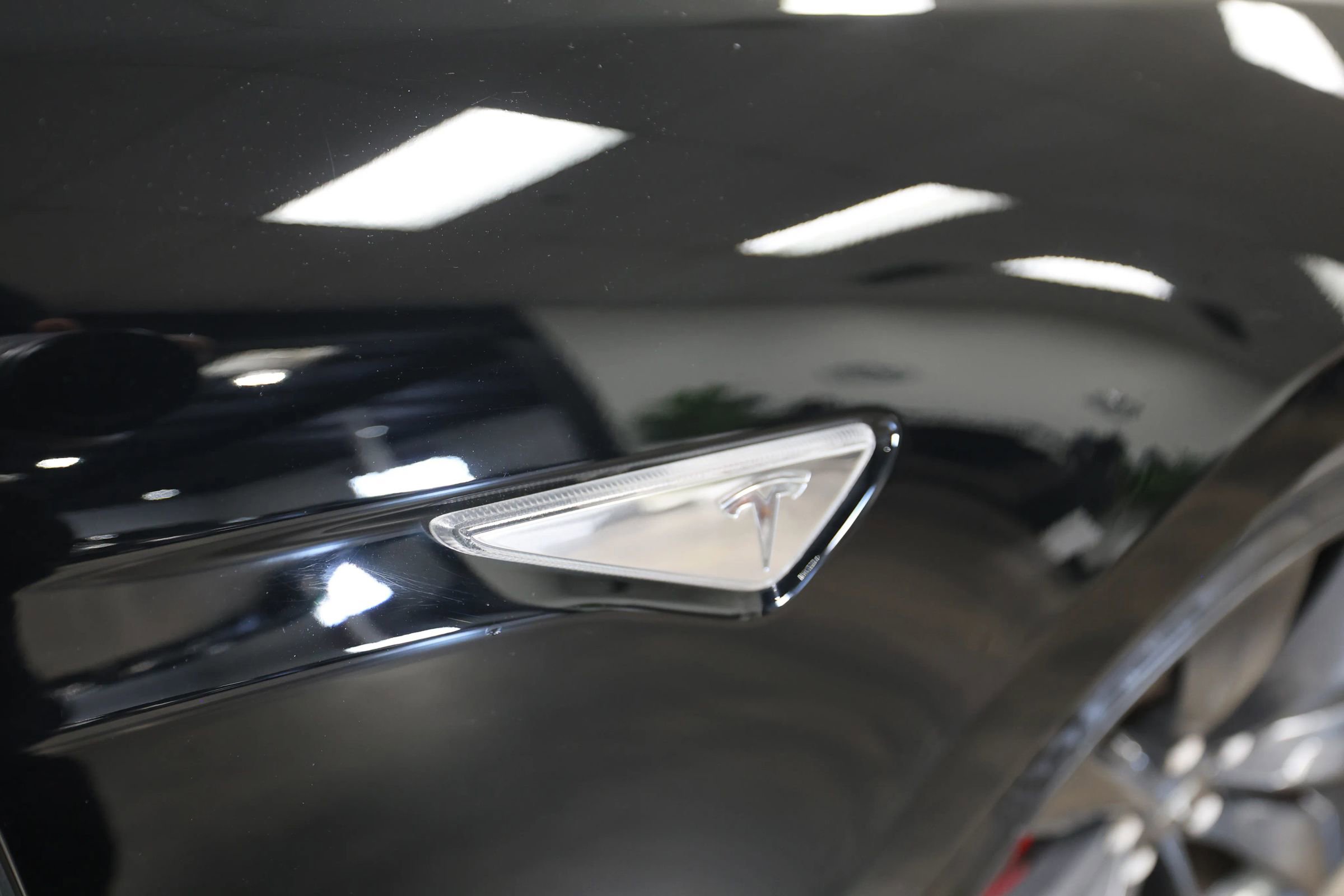 Used 2014 Tesla Model S P85 image 16