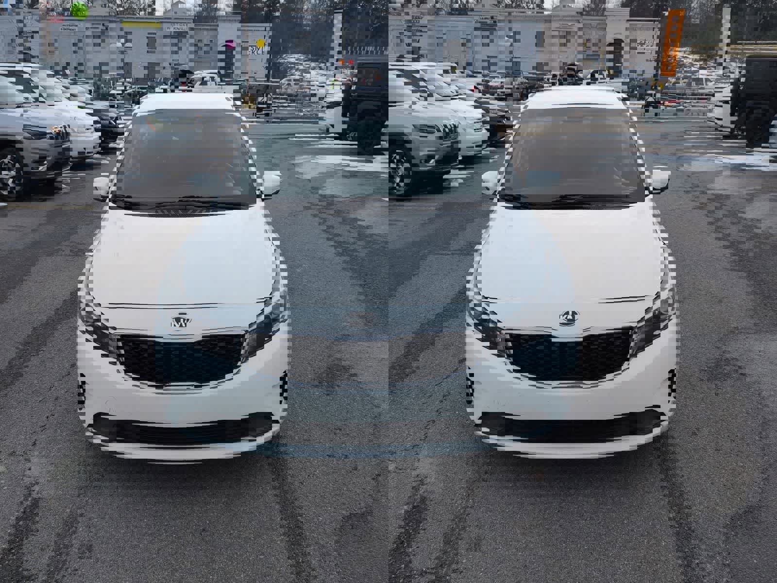 Used 2017 Kia Forte LX image 3