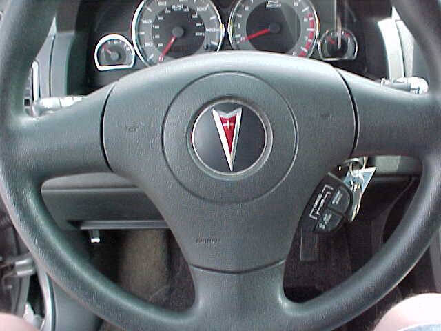 Used 2006 Pontiac Torrent 2WD image 28