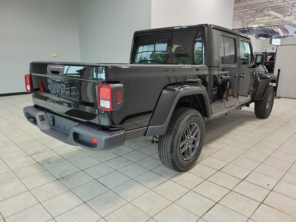 New 2025 Jeep Gladiator Sport AWD/4WD image 6