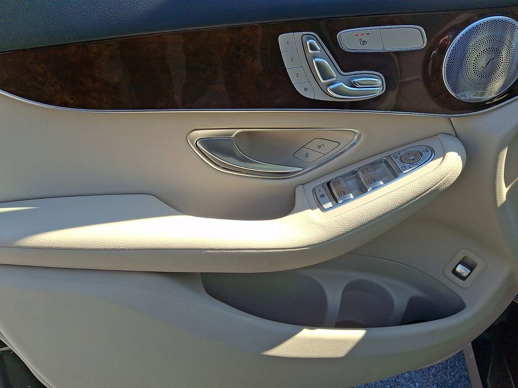 Used 2018 Mercedes-Benz GLC 300 4MATIC Coupe image 14