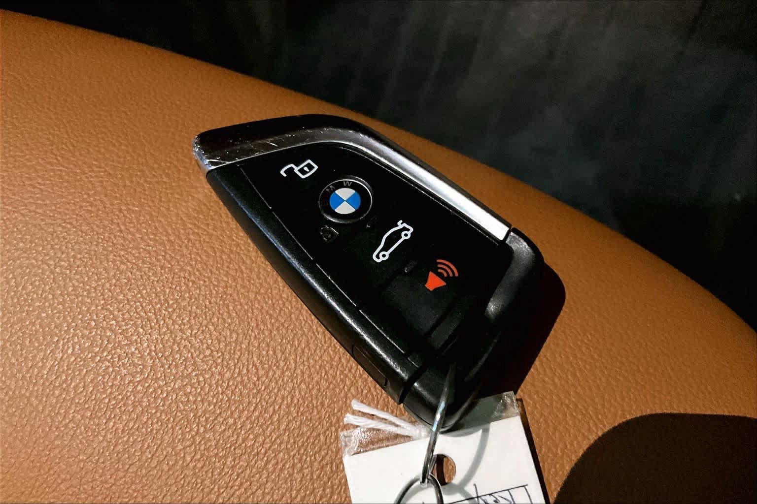 Used 2022 BMW 330i xDrive Sedan w/ Premium Package 2 AWD/4WD image 14