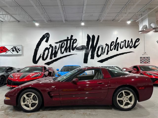 Used 2003 Chevrolet Corvette Coupe w/ Preferred Equipment Group RWD image 2