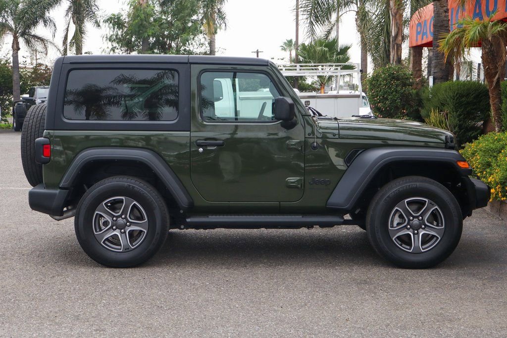 Used 2022 Jeep Wrangler Sport AWD/4WD image 11