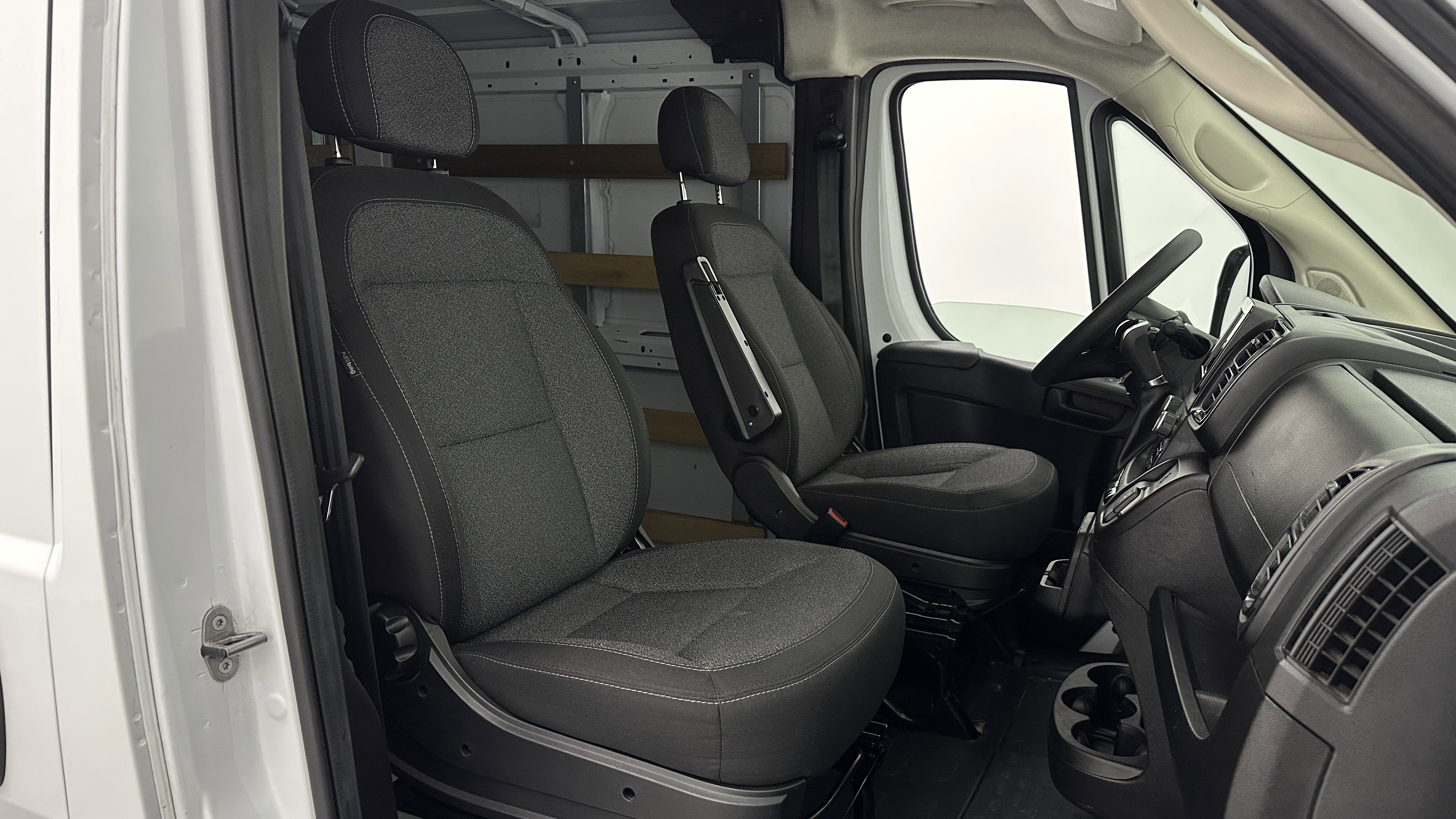 Used 2023 RAM ProMaster 2500 image 26