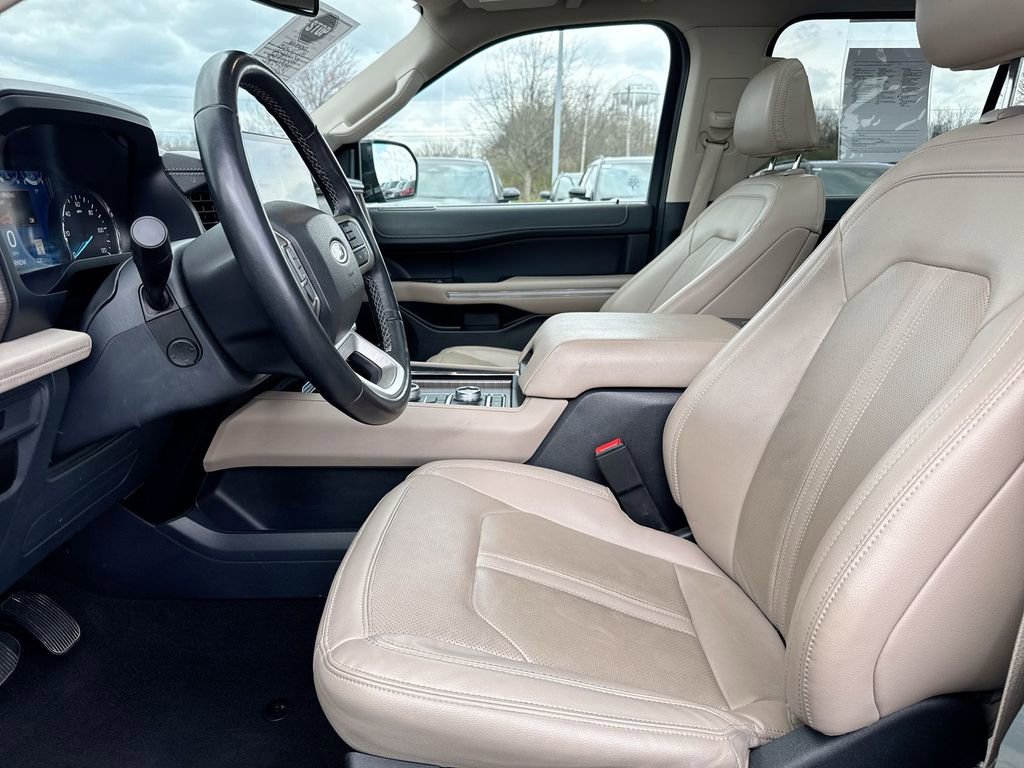 Used 2024 Ford Expedition Limited image 21
