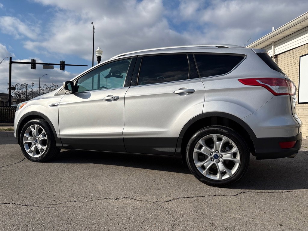 Used 2016 Ford Escape Titanium image 4