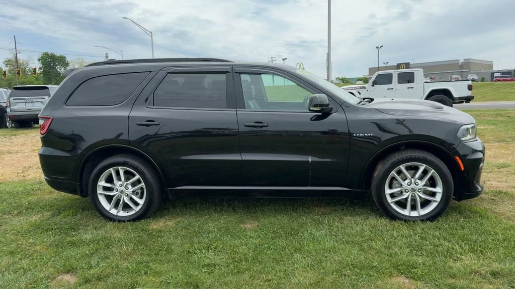 Used 2024 Dodge Durango R/T AWD/4WD image 8