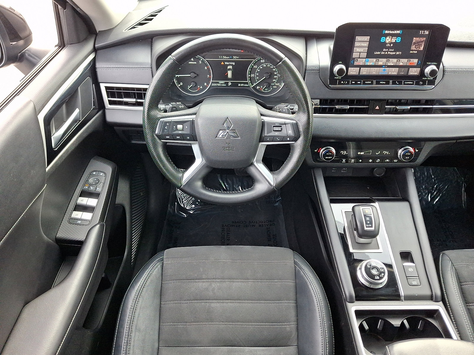 Used 2023 Mitsubishi Outlander SE image 11