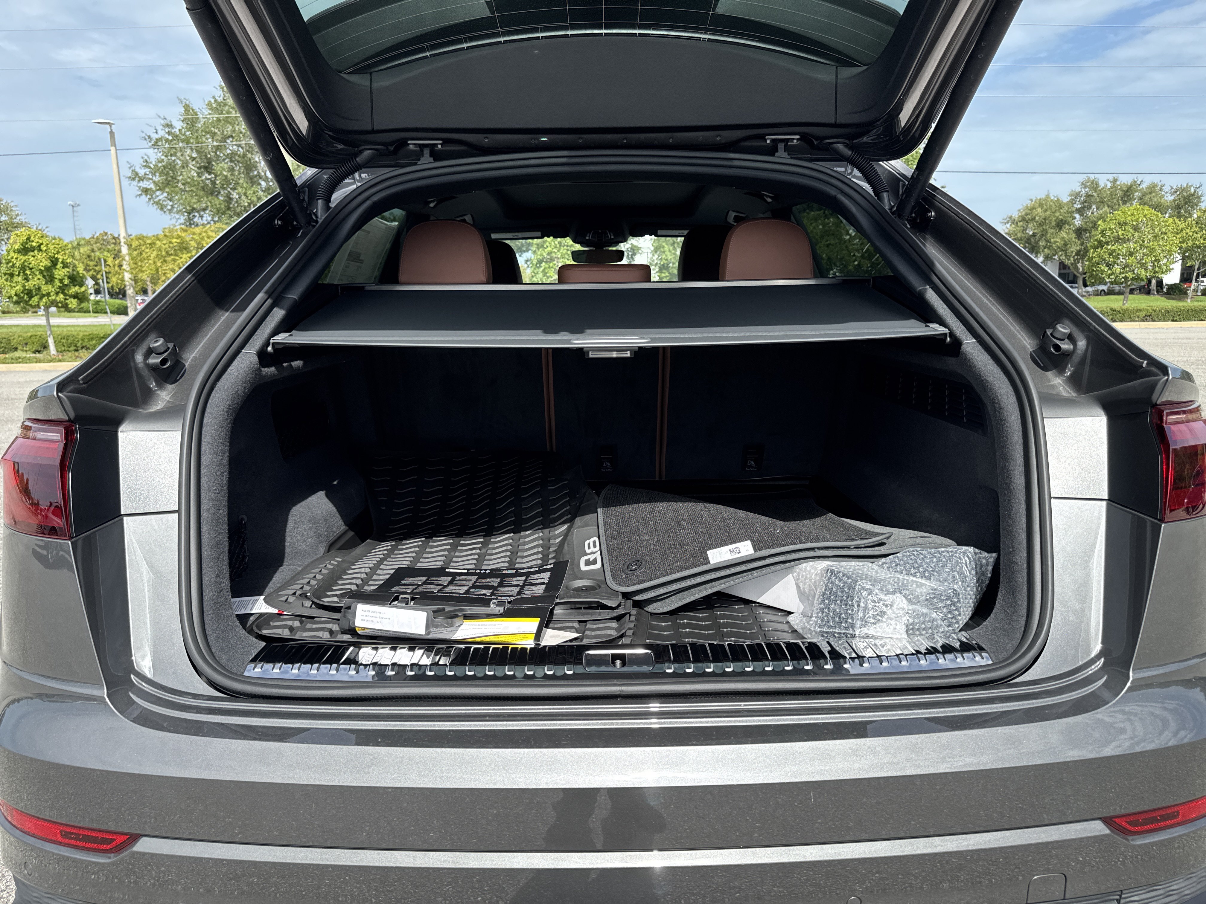 New 2026 Audi Q8 Premium AWD/4WD image 9