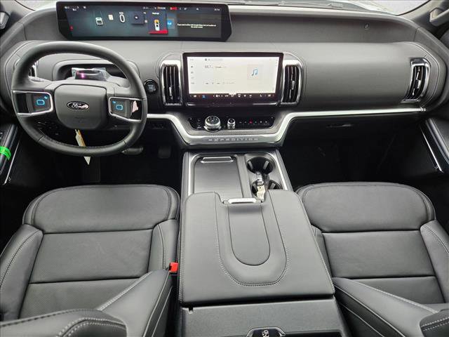 New 2026 Ford Expedition Platinum w/ Stealth Appearance Package image 15