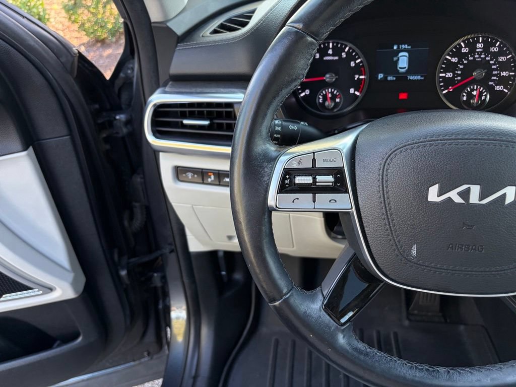 Used 2022 Kia Telluride EX w/ EX Premium Package AWD/4WD image 17