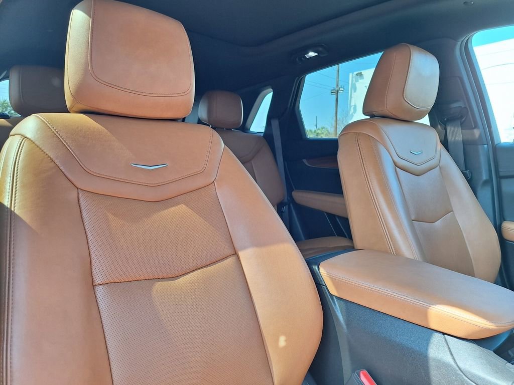 Certified 2023 Cadillac XT5 Premium Luxury image 28