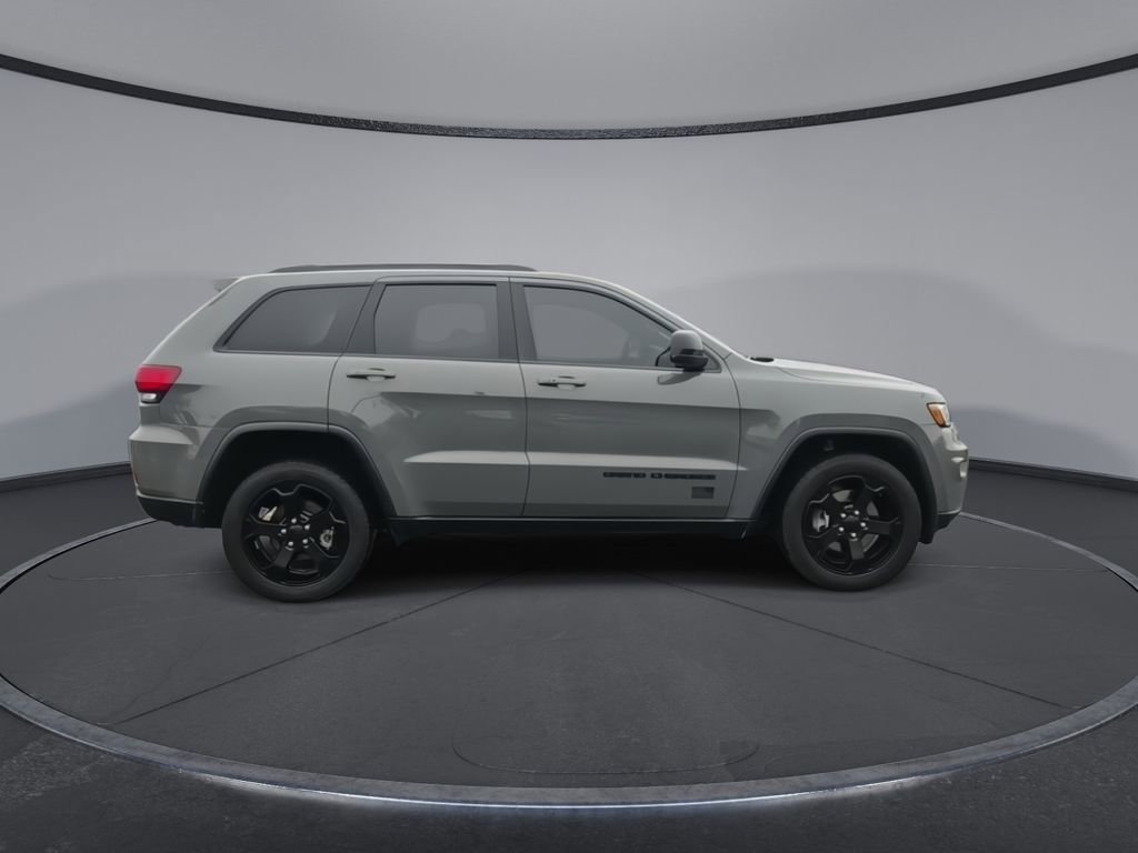 Used 2021 Jeep Grand Cherokee Freedom Edition AWD/4WD image 9