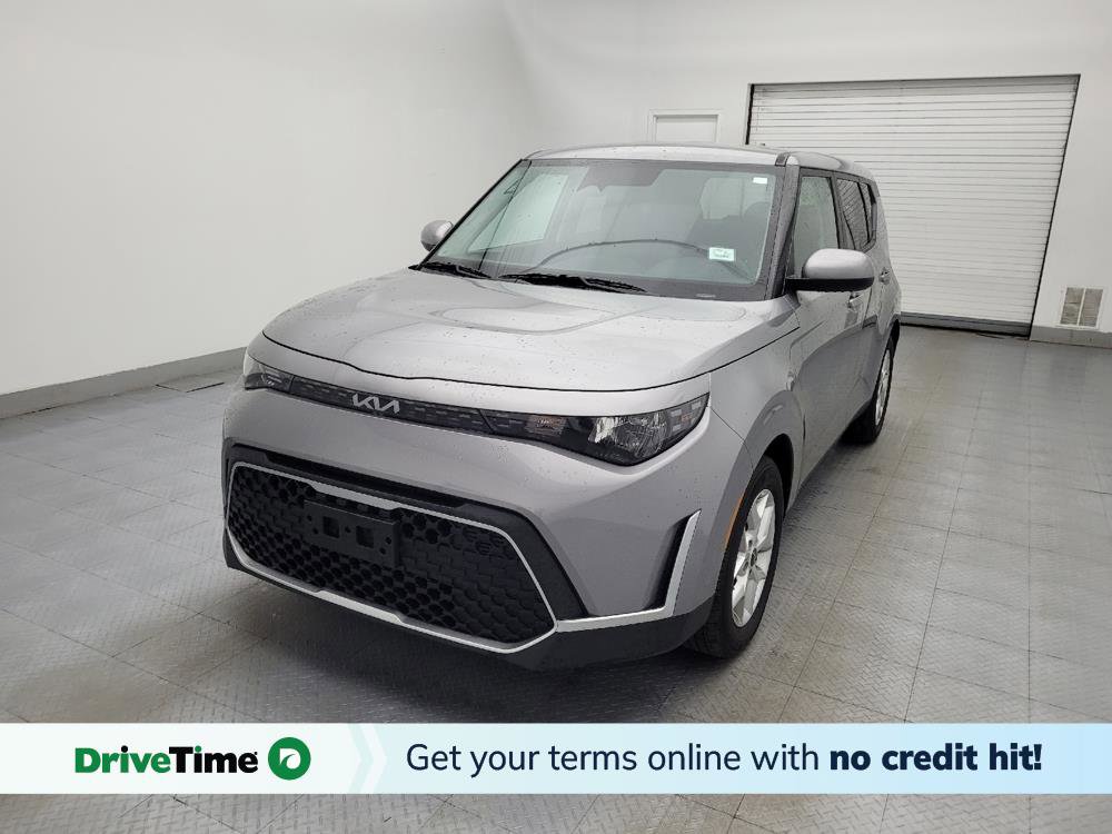 Used 2025 Kia Soul LX image 1