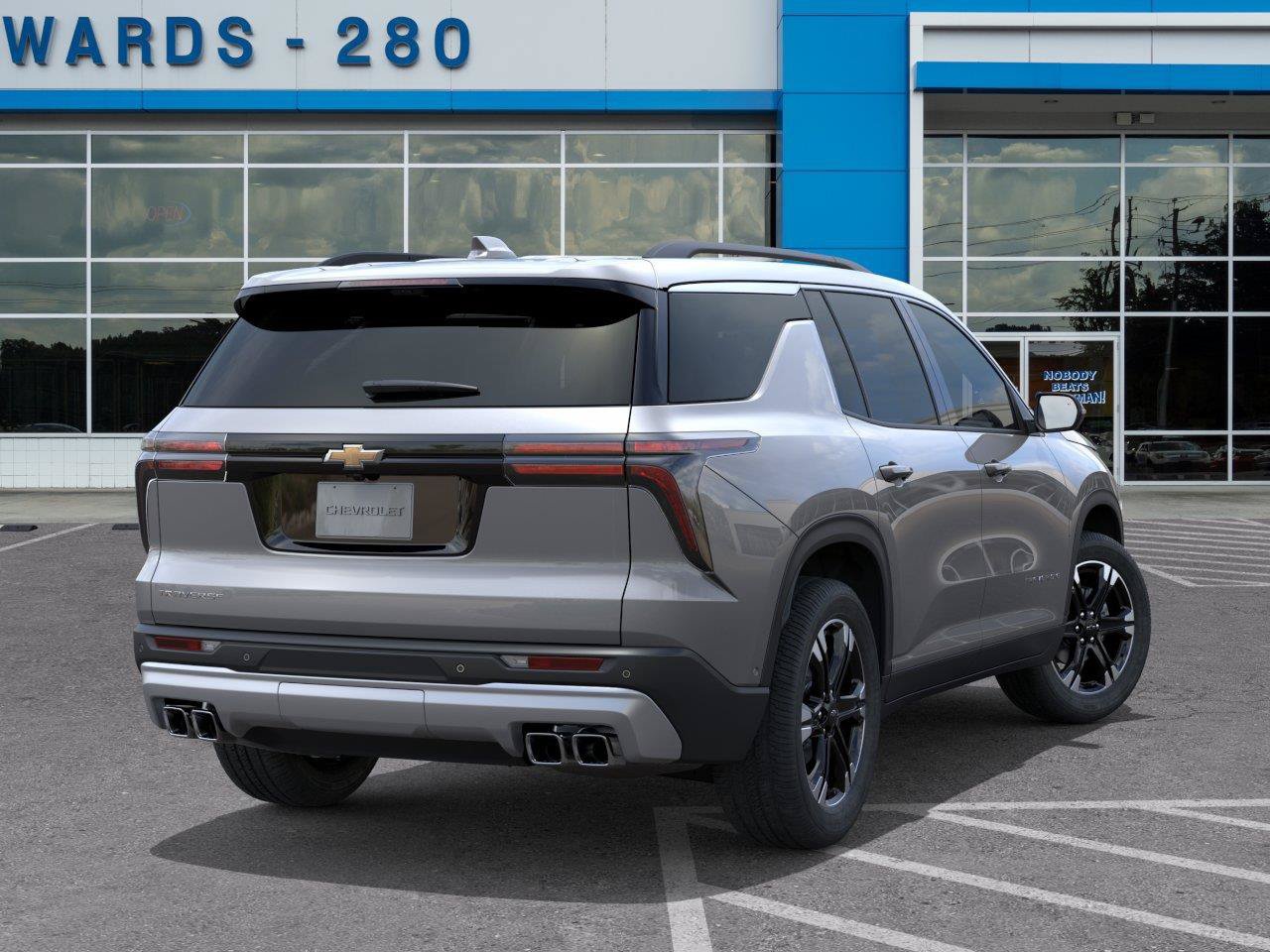New 2027 Chevrolet Traverse LT FWD image 4